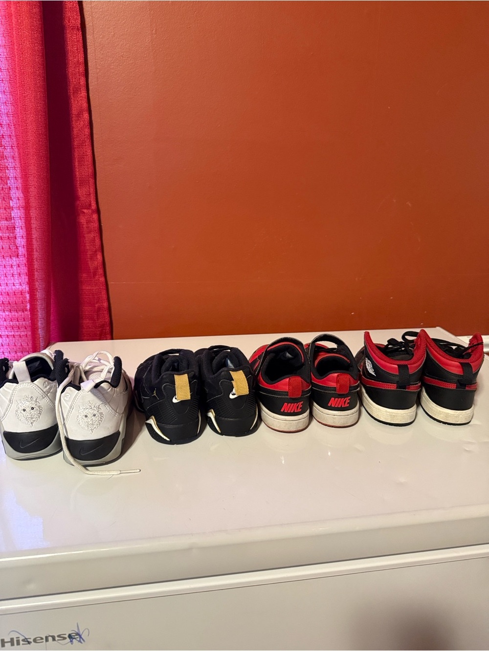 Nike Kids Mixed Color Low-Top Sneakers Pack - White, Black, Red